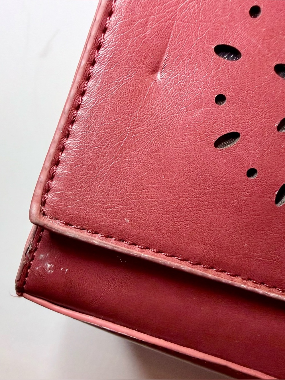 Ecosusi Vegan Leather Laptop Messenger Bag Red Burgundy Cutout Bow Briefcase - Picture 9 of 13